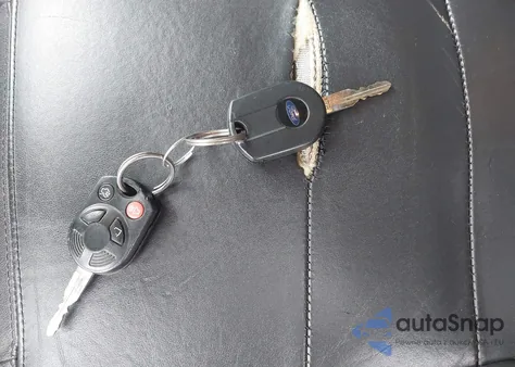 2010 Ford Escape Limited z USA, uszkodzony, nr VIN 1FMCU9EG9AKA92562